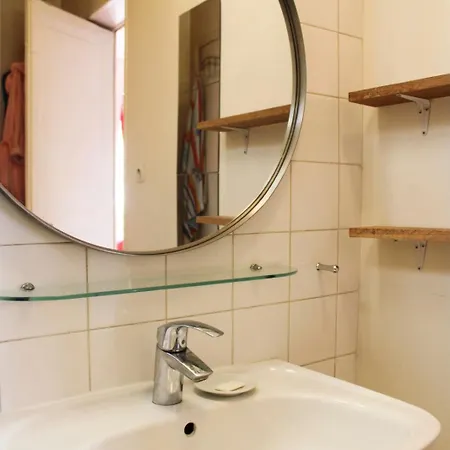 20 M Cocoon In The Heart Of The Marais *