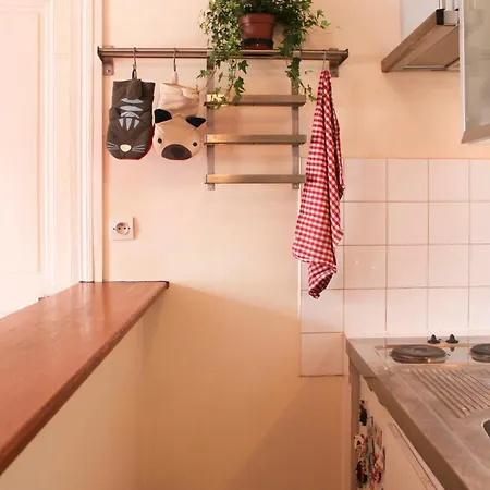 20 M Cocoon In The Heart Of The Marais